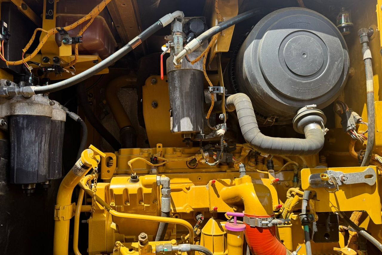 Caterpillar 140K - 19/20 14