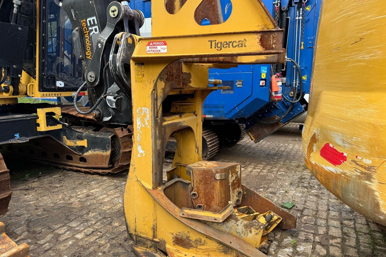 Tigercat 855E - 23/23 5