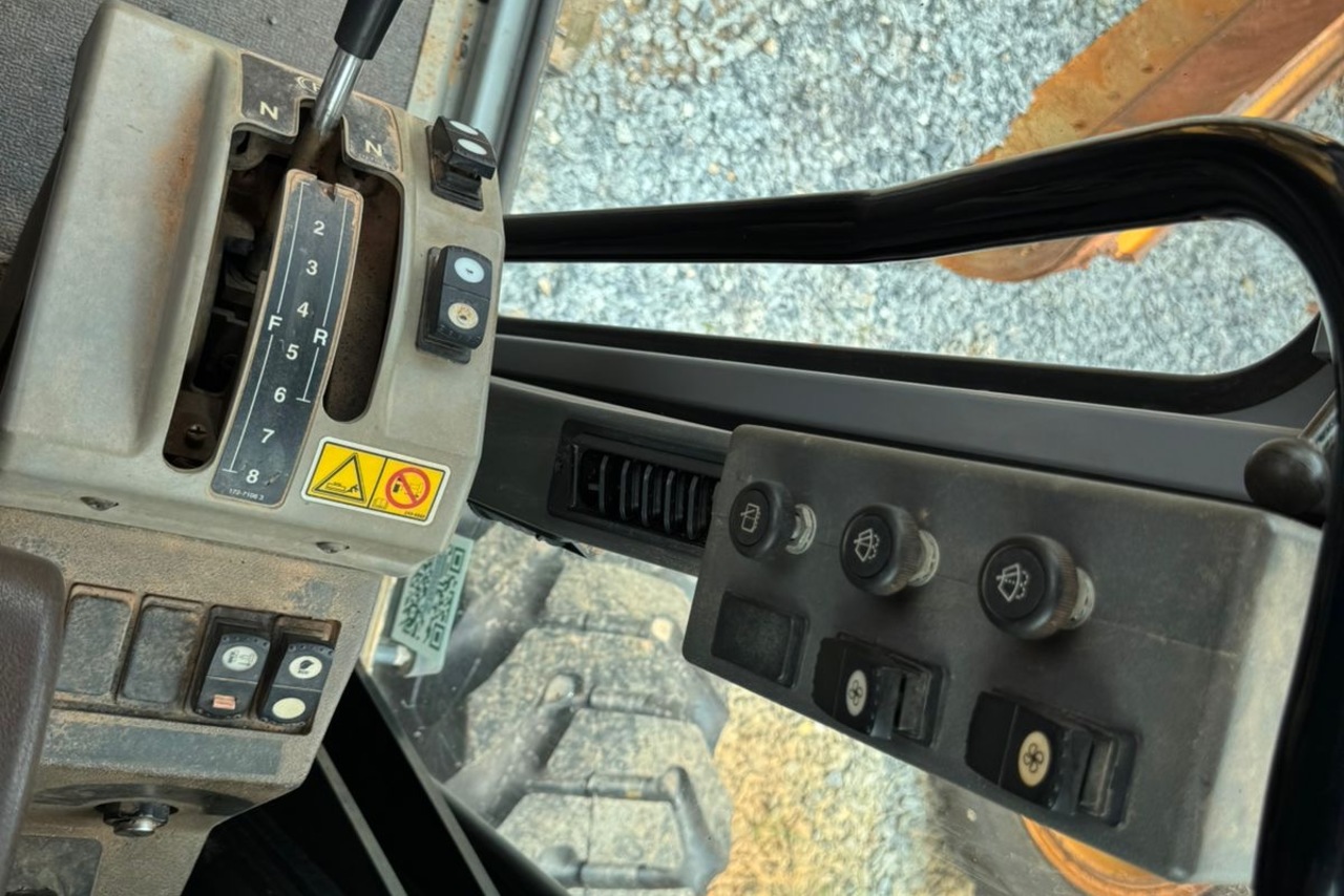 Caterpillar 140K - 19/19 19