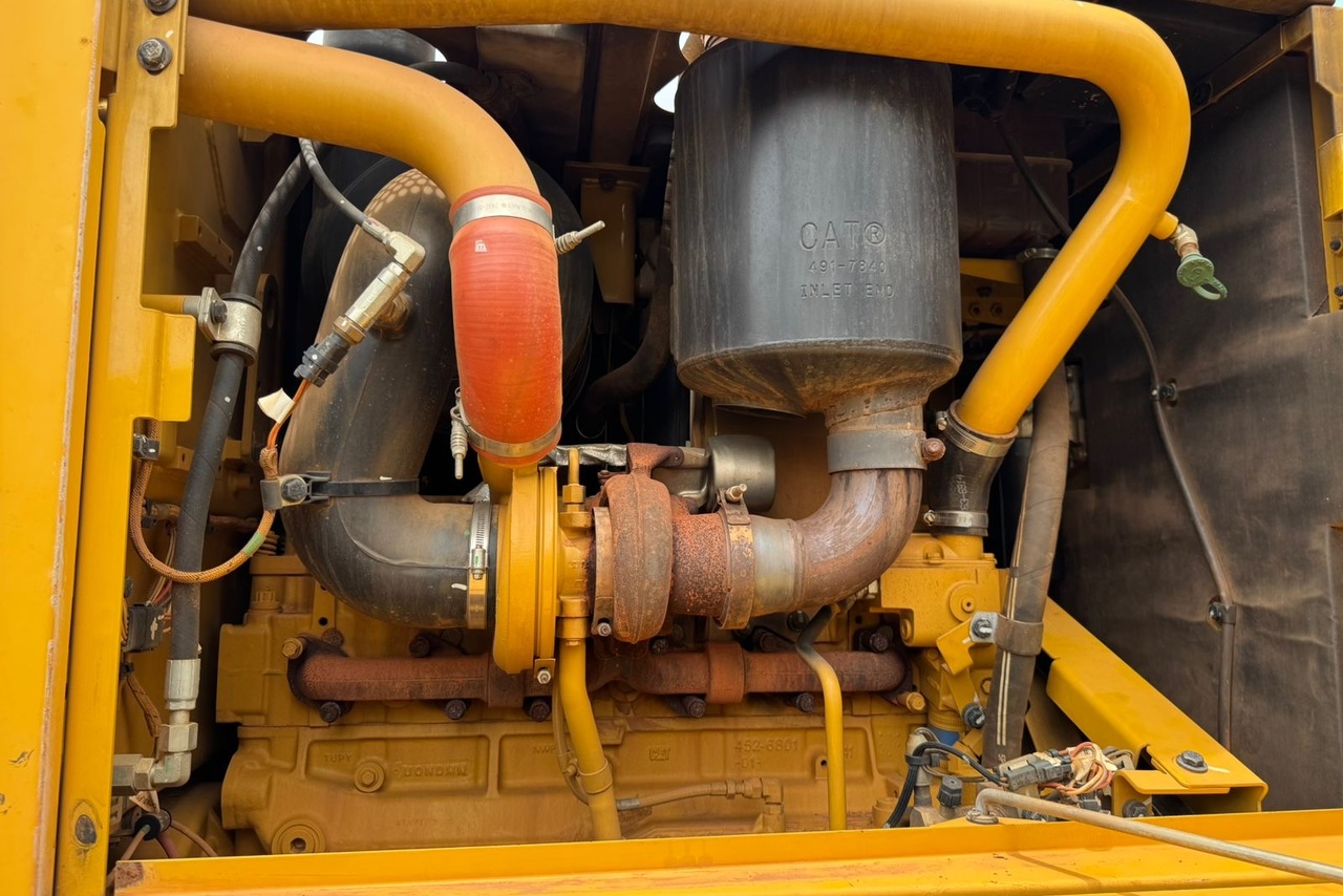 Caterpillar 140K - 21/21 5