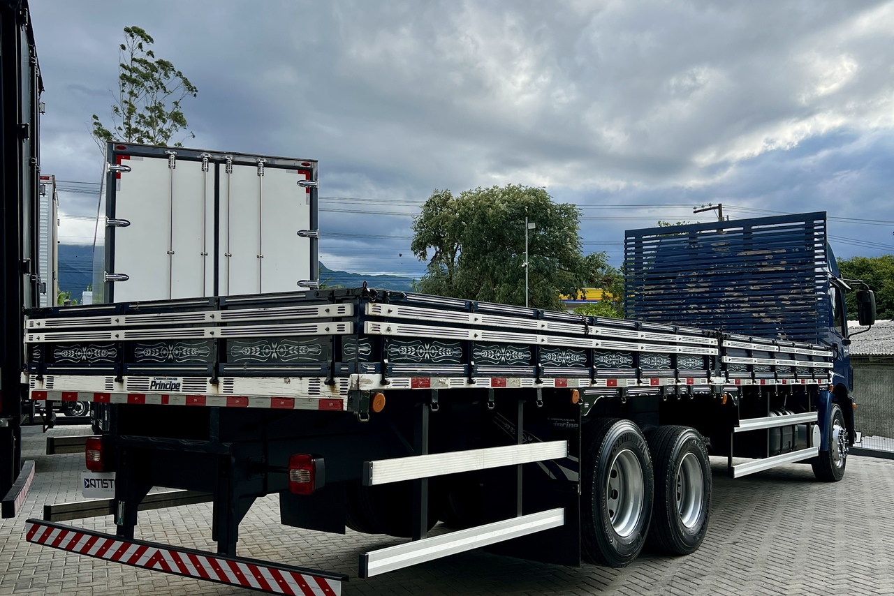 Volkswagen 24-280 E Constellation 6x2 - 22/23 6
