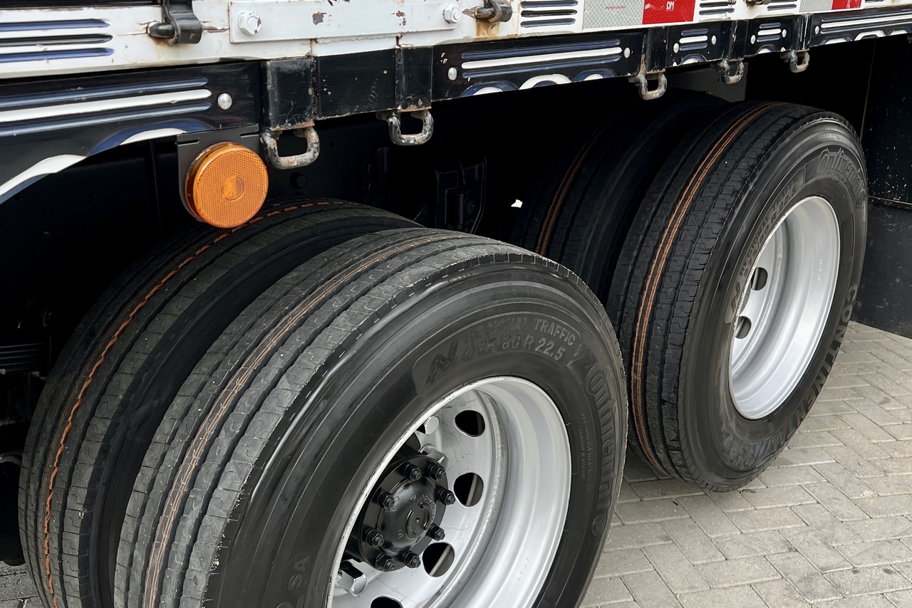 Volkswagen 24-280 E Constellation 6x2 - 22/23 10