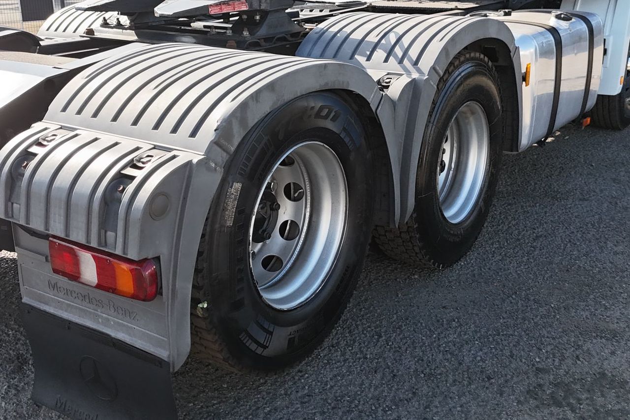Mercedes Benz Actros 2546 - 19/19 18