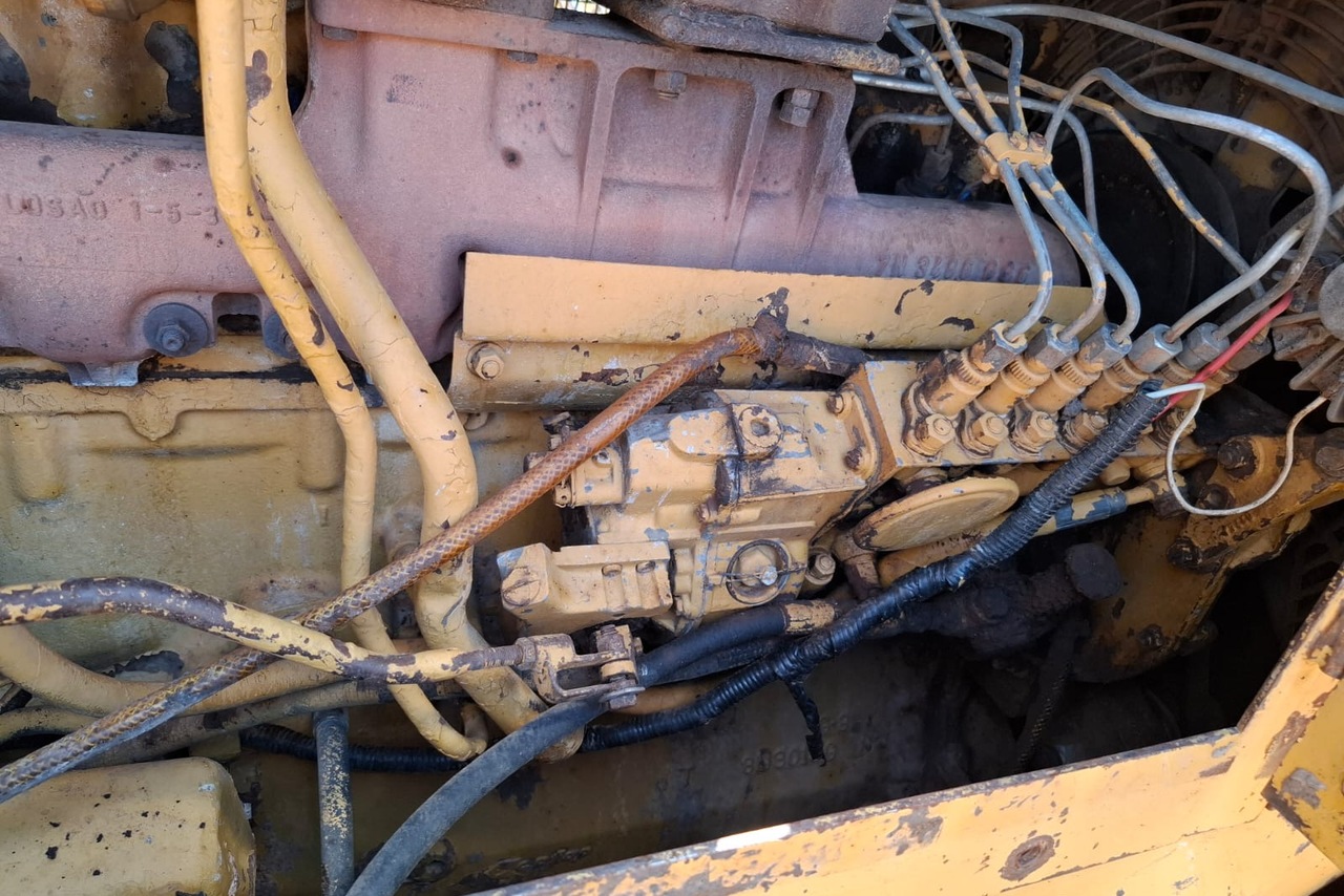 Caterpillar D6D - 84/84 3