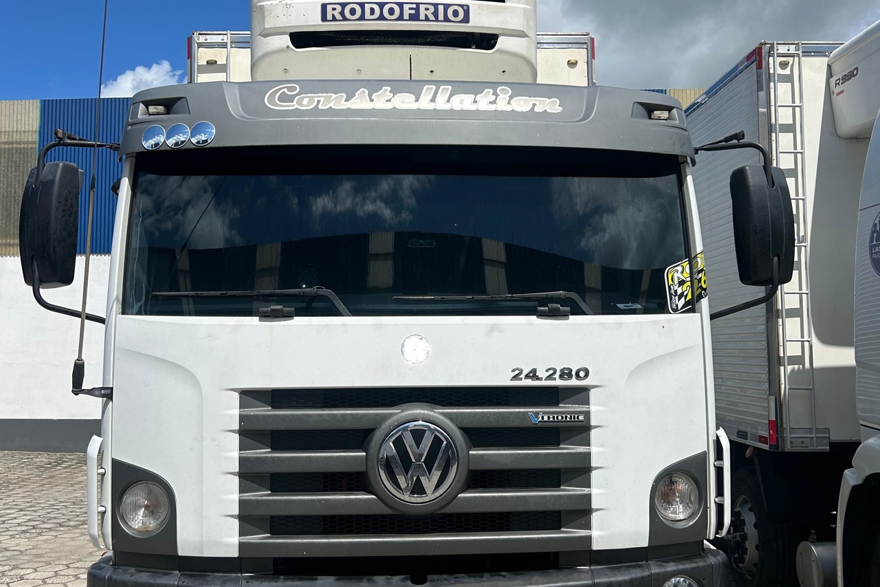 Volkswagen 24-280 E Constellation 6x2 - 15/16 3
