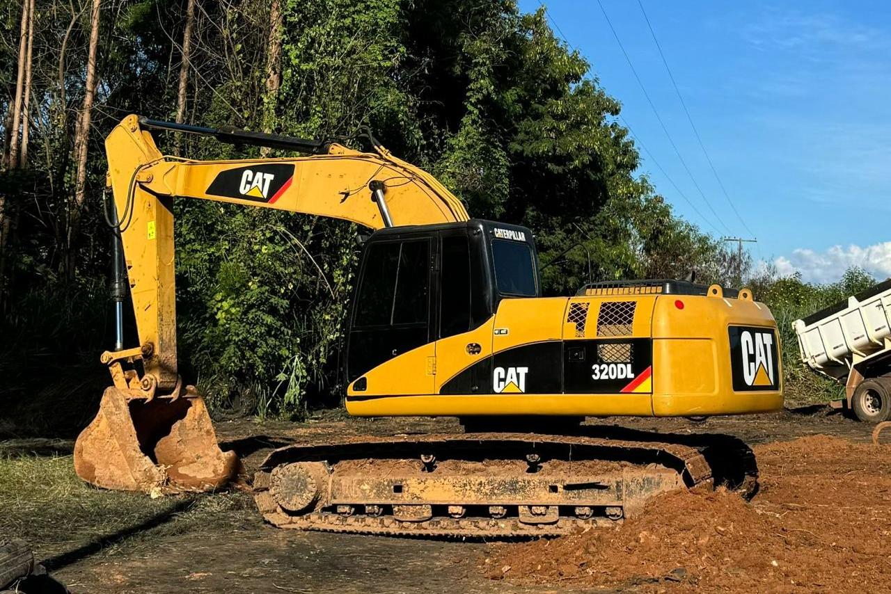 Caterpillar 320DL - 12/12 6