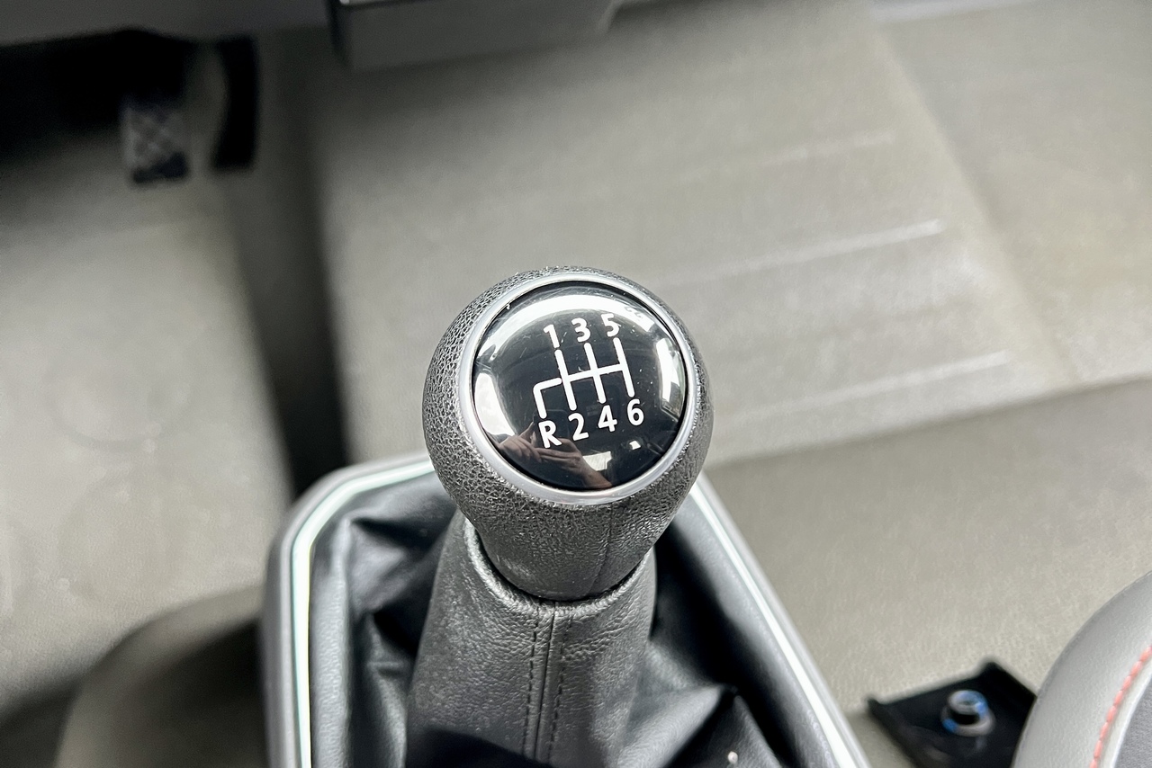 Volkswagen 11-180 Delivery  - 21/22 18