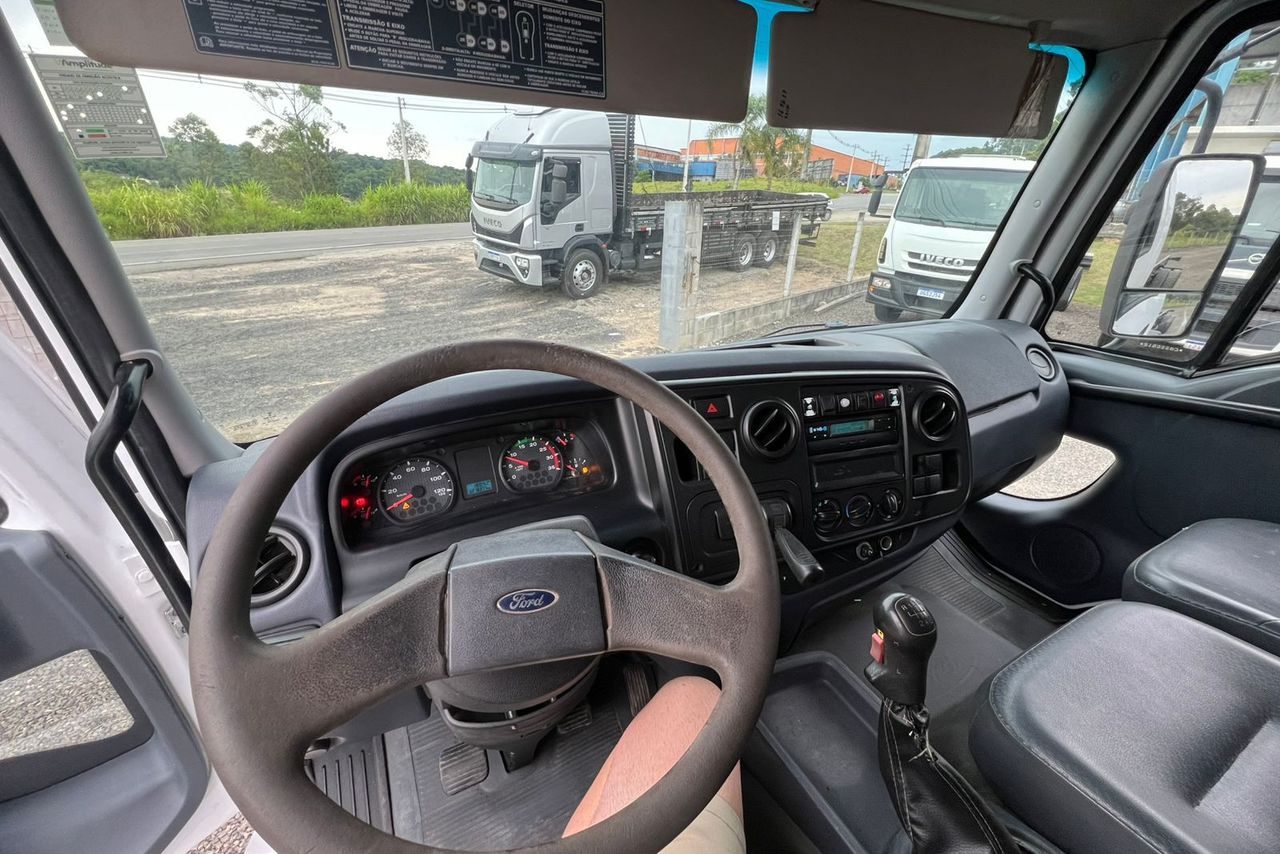 Ford Cargo1717 - 12/12 9