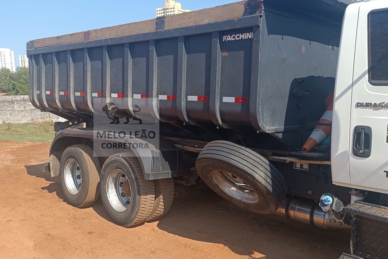 International 4400 - 12/13 2