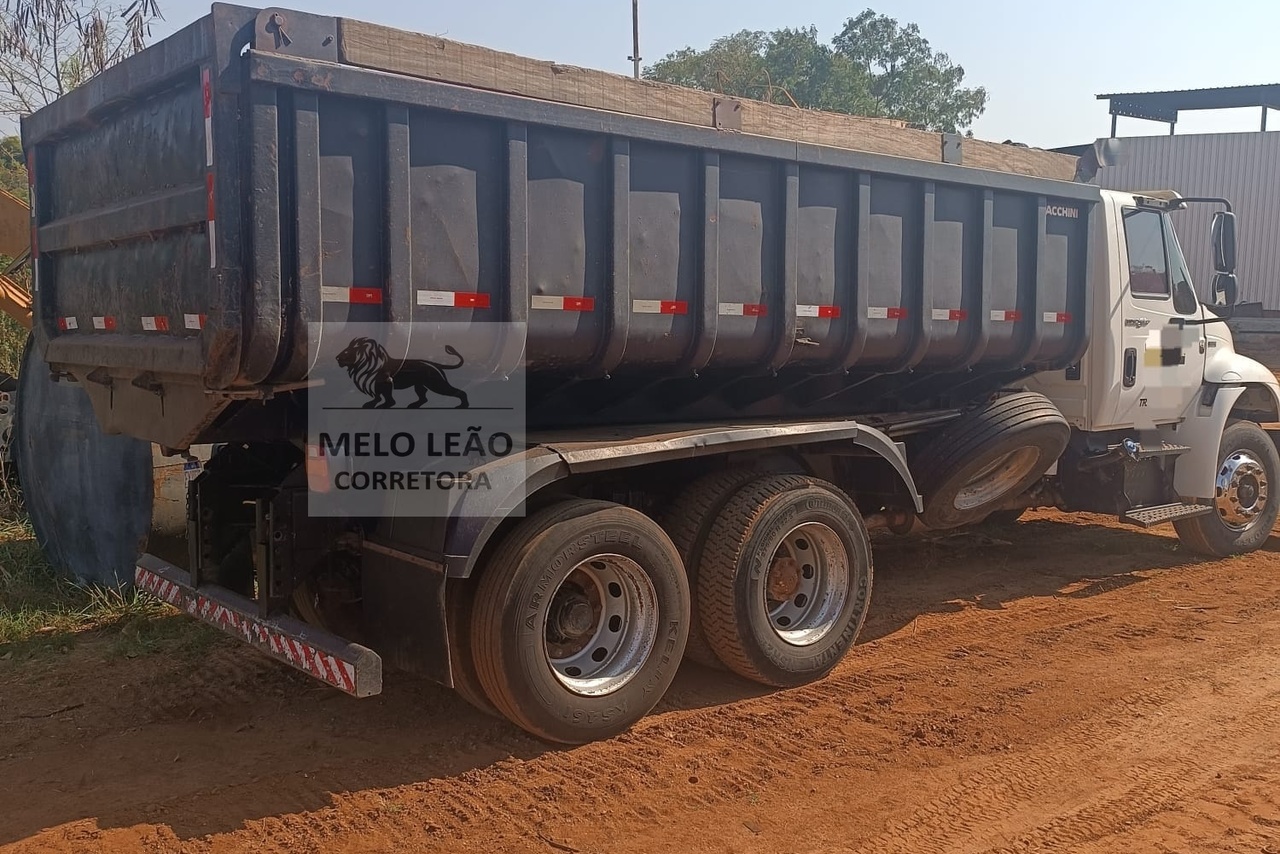 International 4400 - 12/13 6