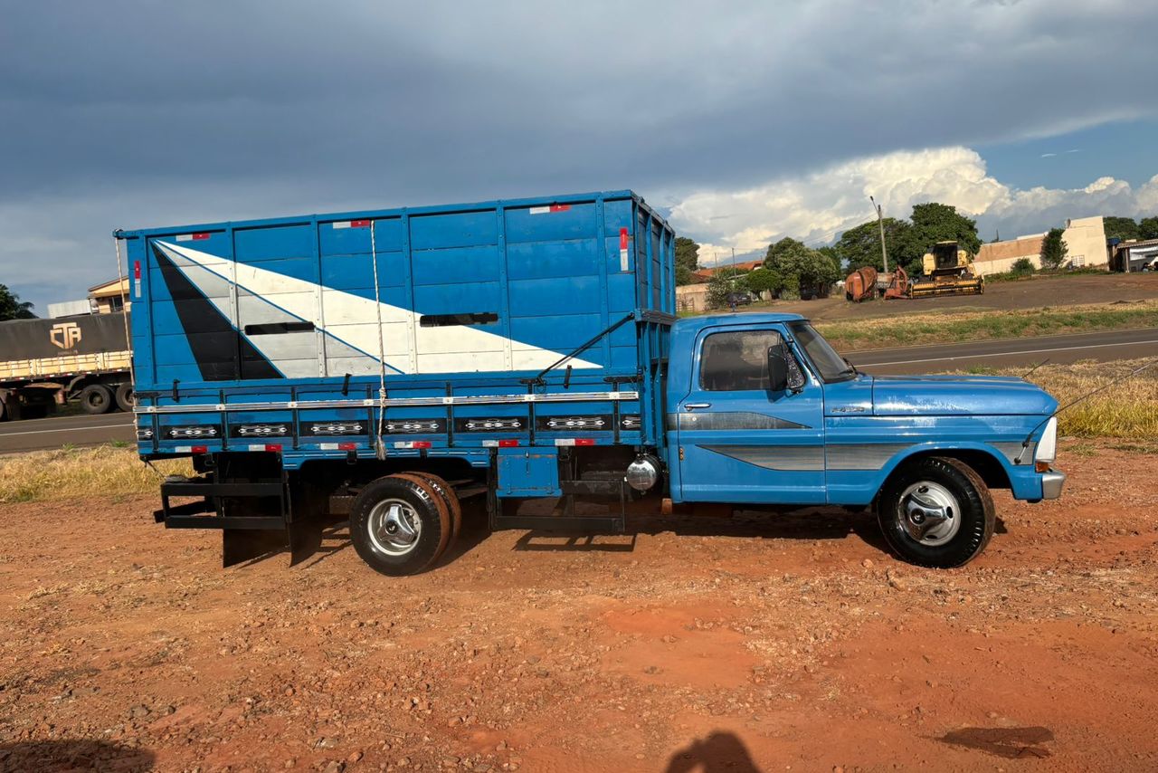 Ford F4000 - 78/78 7