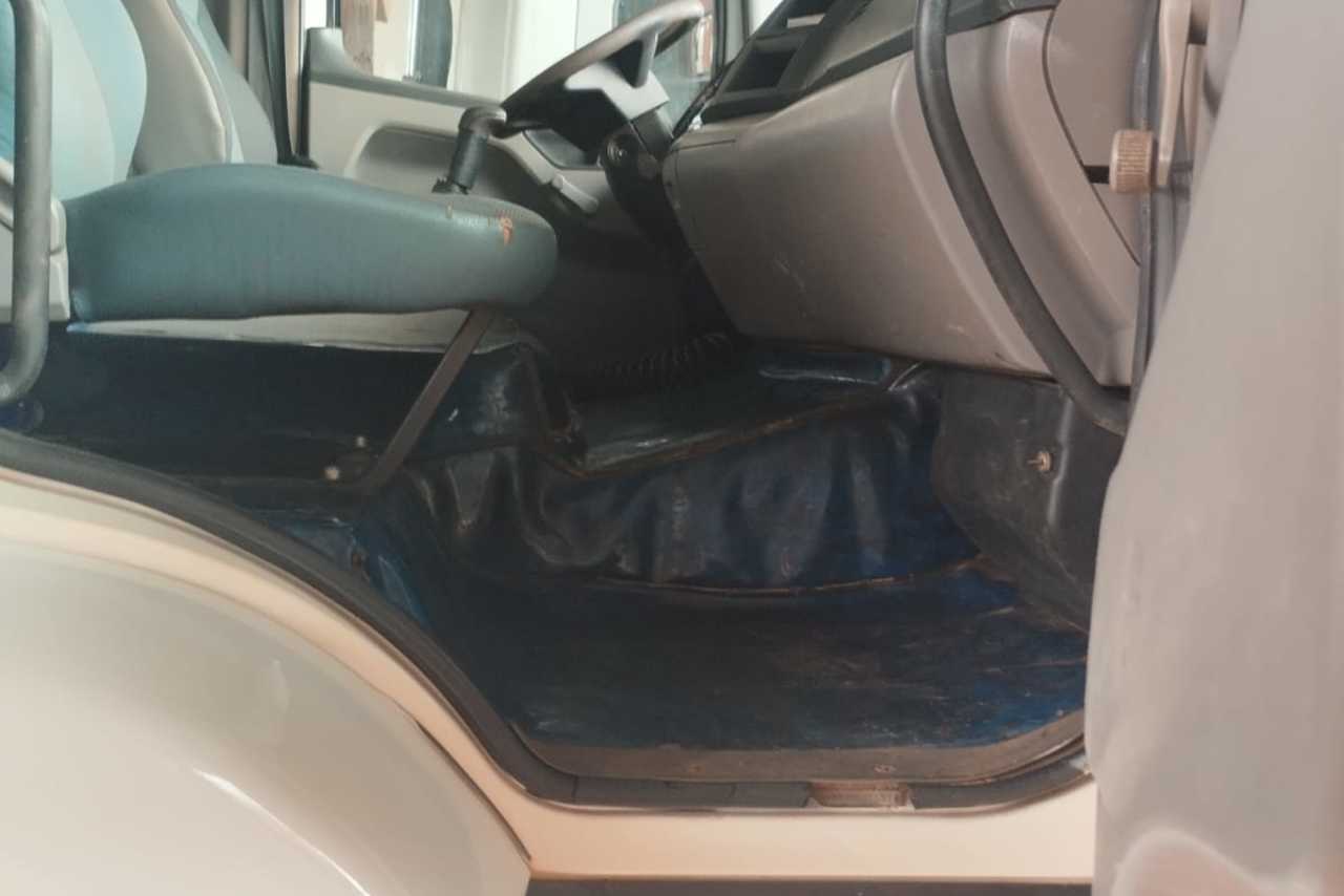 Volkswagen 24-250 E Constellation 3-Eixos - 10/11 7