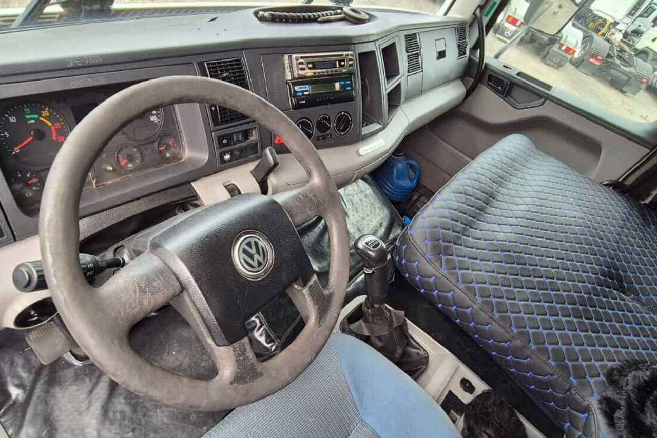 Volkswagen 19-320 Titan - 08/09 13