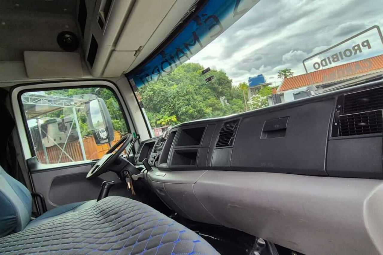 Volkswagen 19-320 Titan - 08/09 20
