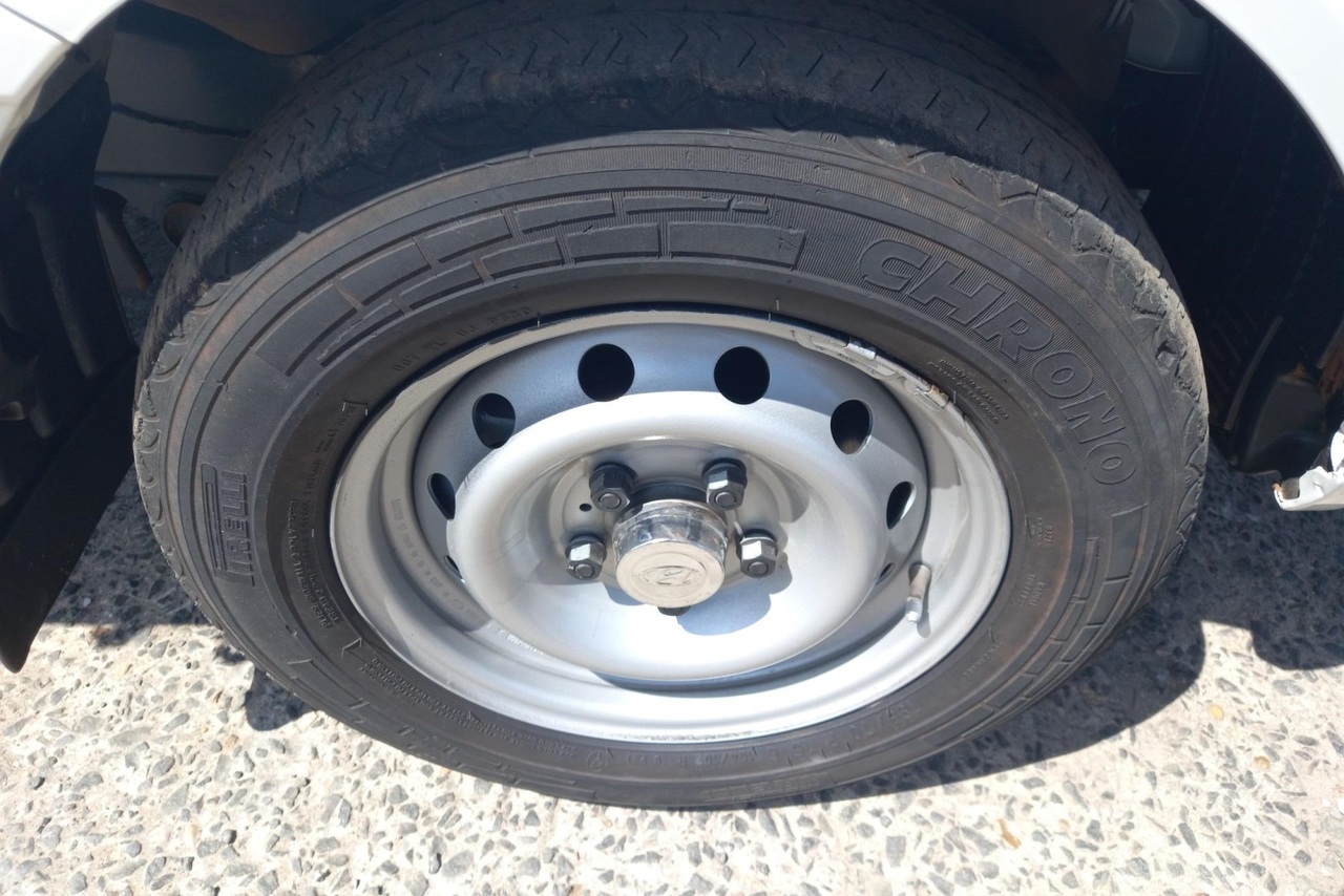 Hyundai HR - 21/22 15