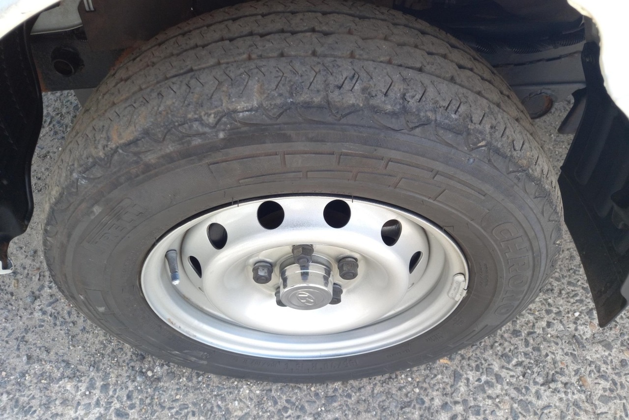 Hyundai HR - 21/22 16