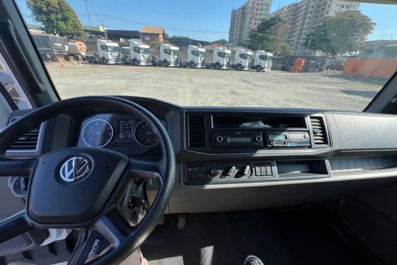 Volkswagen 9-170 Delivery - 20/20 10