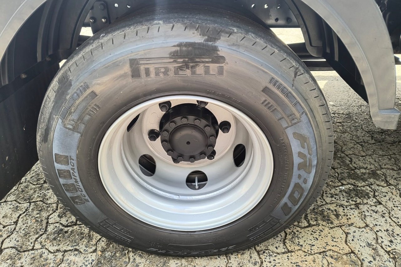 Volkswagen 11-180 Delivery  - 21/22 16
