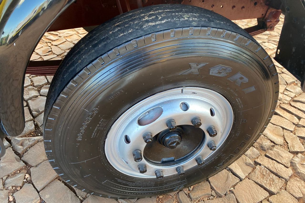 Mercedes Benz MB 1516 - 85/85 8