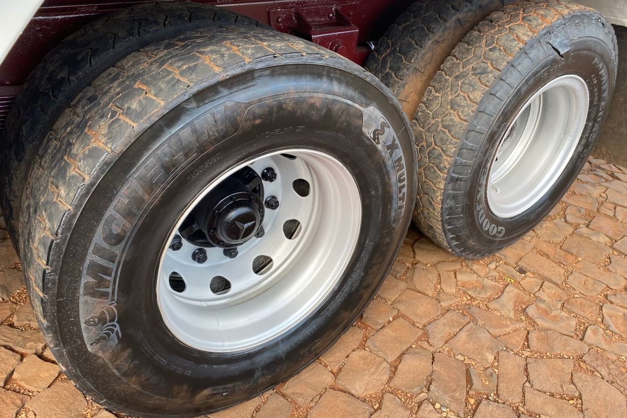 Mercedes Benz MB 1516 - 85/85 11
