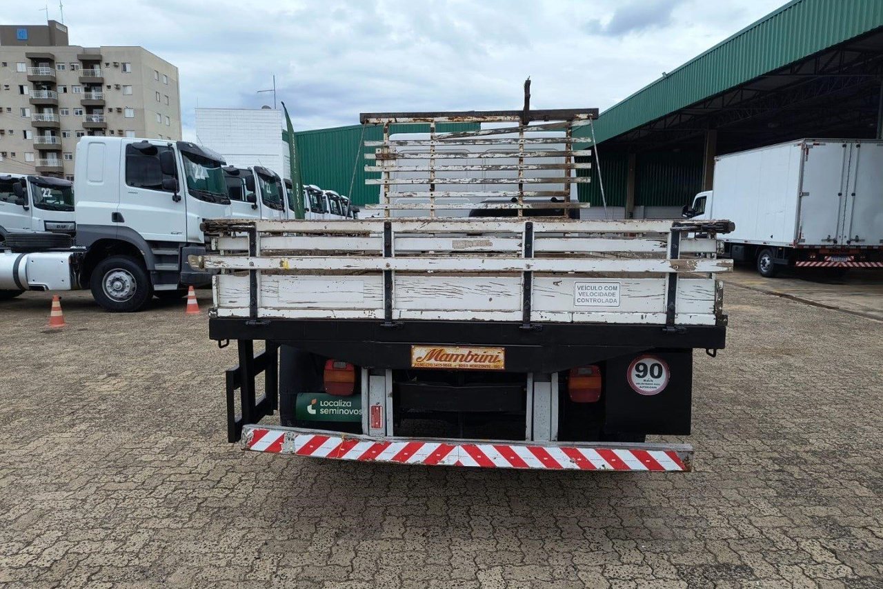 Ford Cargo1119 - 17/18 5