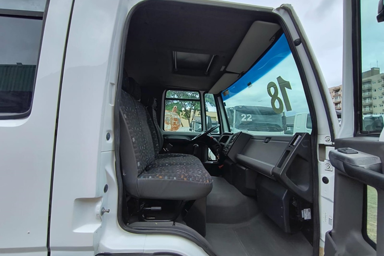 Ford Cargo1119 - 17/18 7