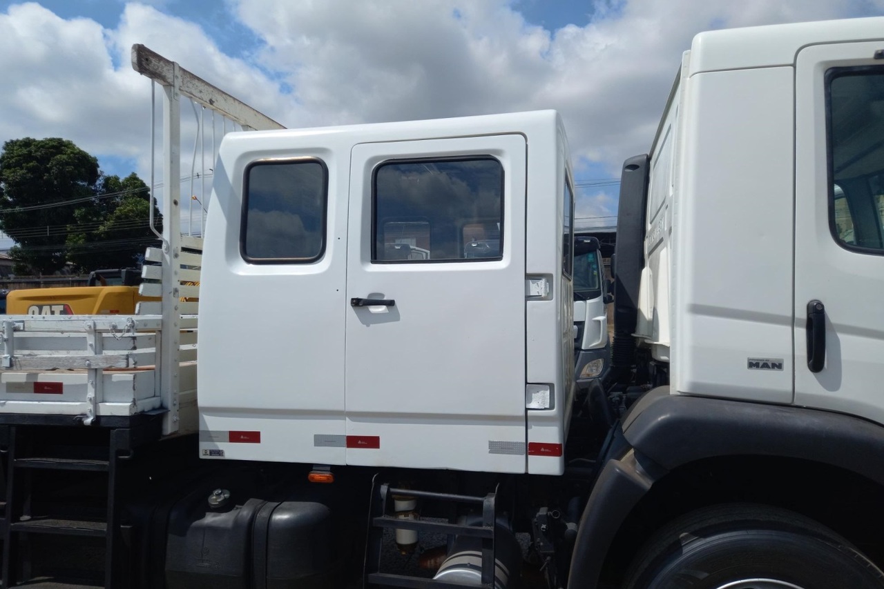 Volkswagen 24-280 E Constellation 6x2 - 19/20 6