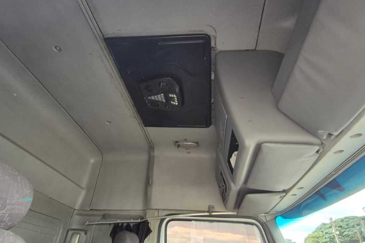 Mercedes Benz Axor 1933 - 09/09 18