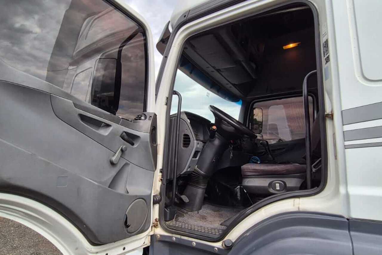 Mercedes Benz Axor 1933 - 09/09 20