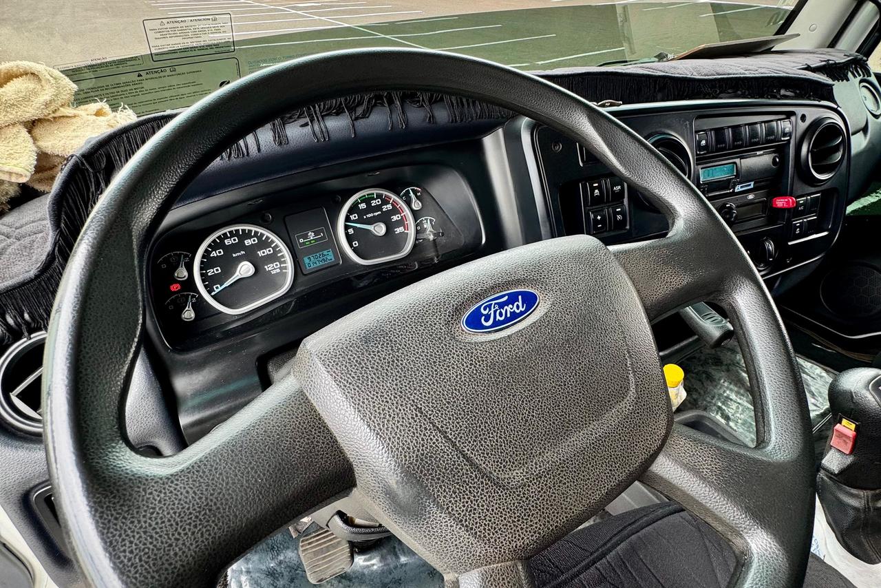 Ford Cargo 1519 - 15/15 4