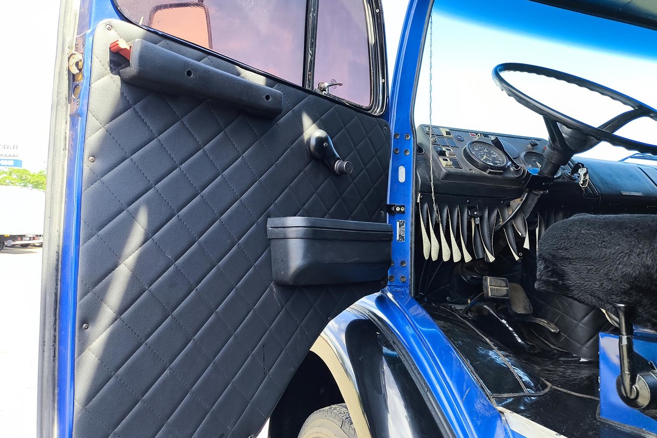 Mercedes Benz MB 1516 - 85/85 10