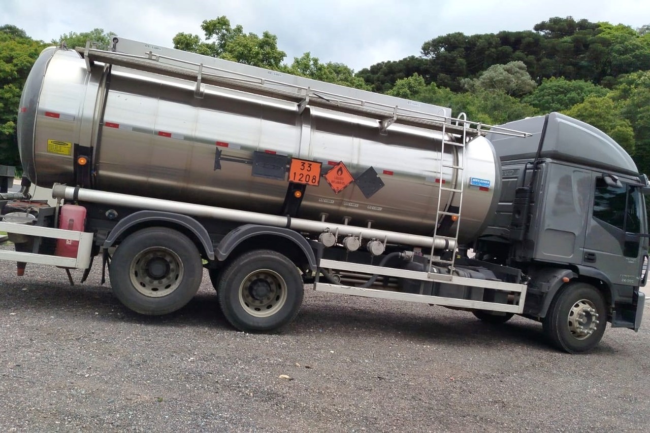 Volvo VM330 - 20/20 13