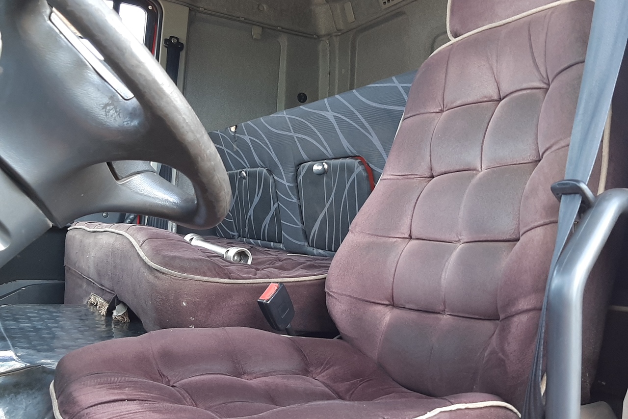 Iveco Stralis 400 - 12/13 9