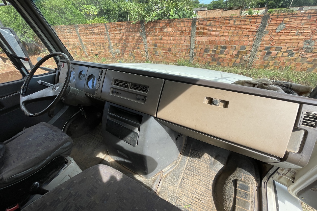 Mercedes Benz MB 1614 - 92/92 9