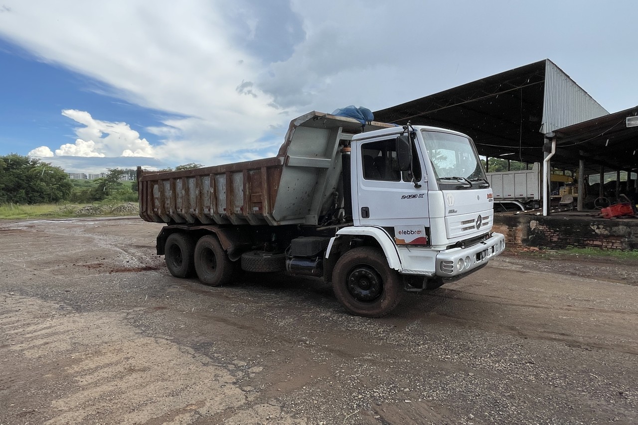 Mercedes Benz Atego 2423 - 02/02 4