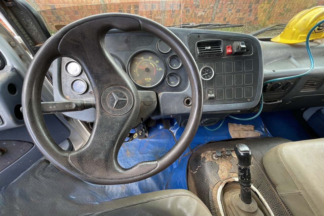 Mercedes Benz Atego 2423 - 02/02 2