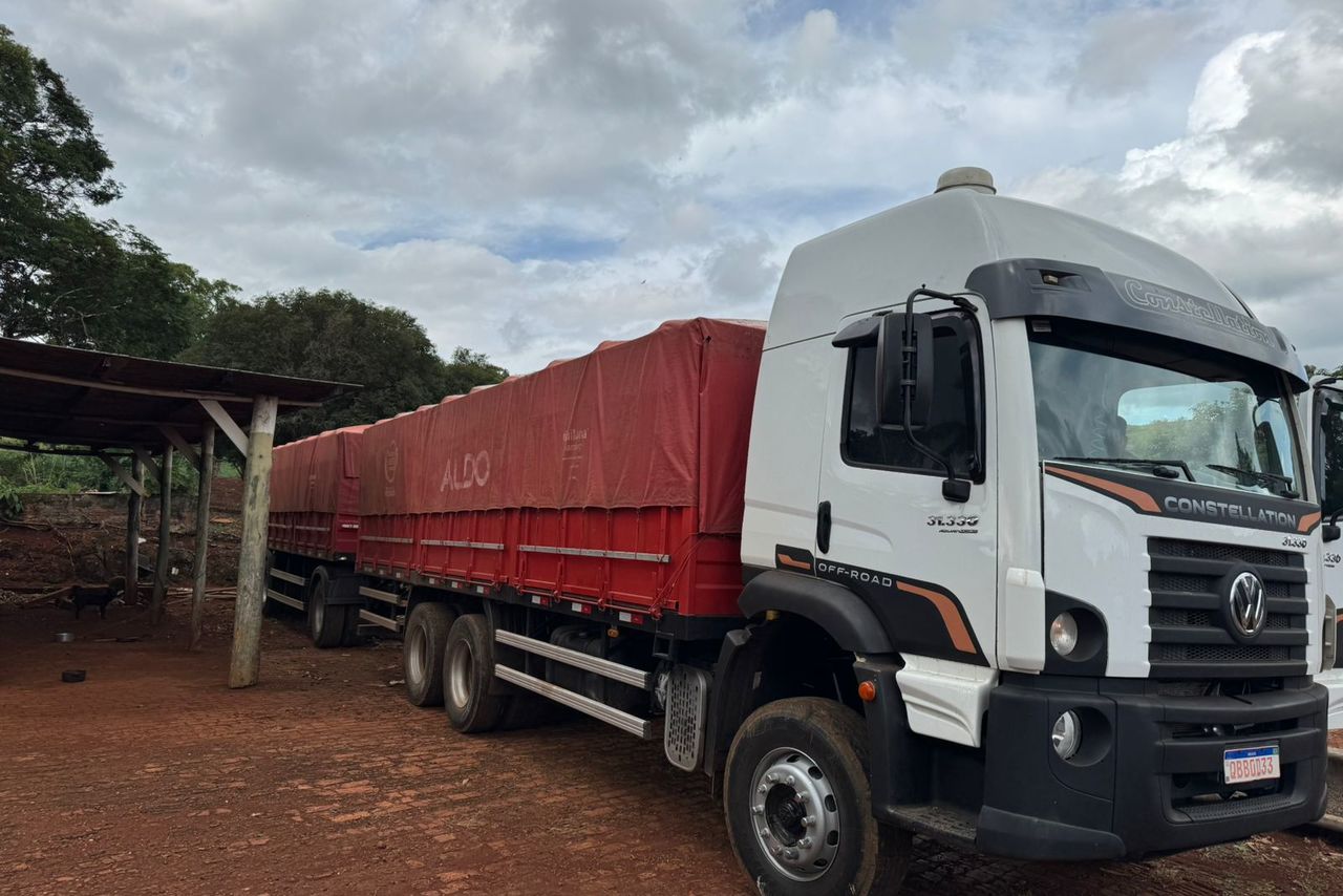 Volkswagen 31-330 E Constellation 6x4 - 14/15 2