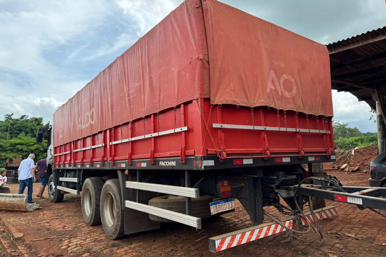 Volkswagen 31-330 E Constellation 6x4 - 14/15 3