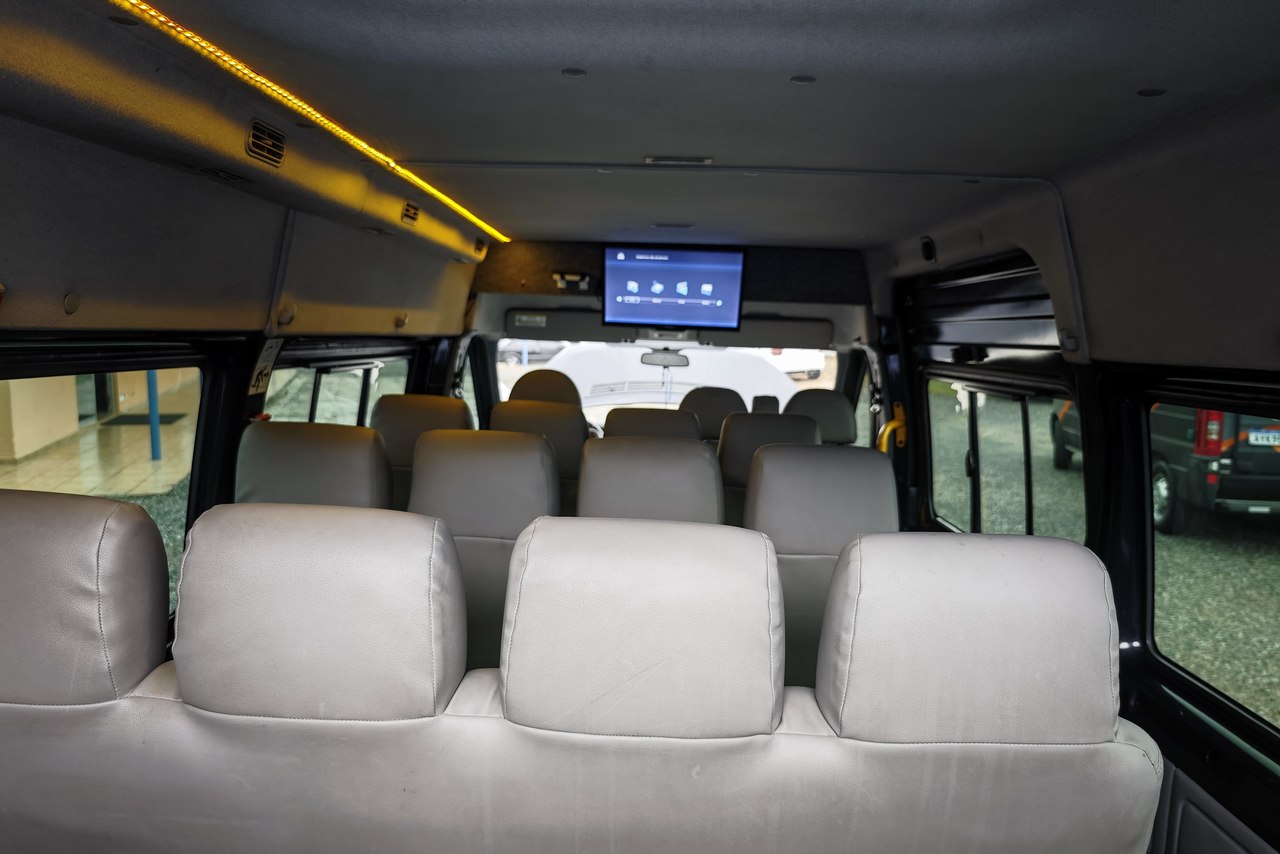 Ford Transit passageiros - 11/11 28