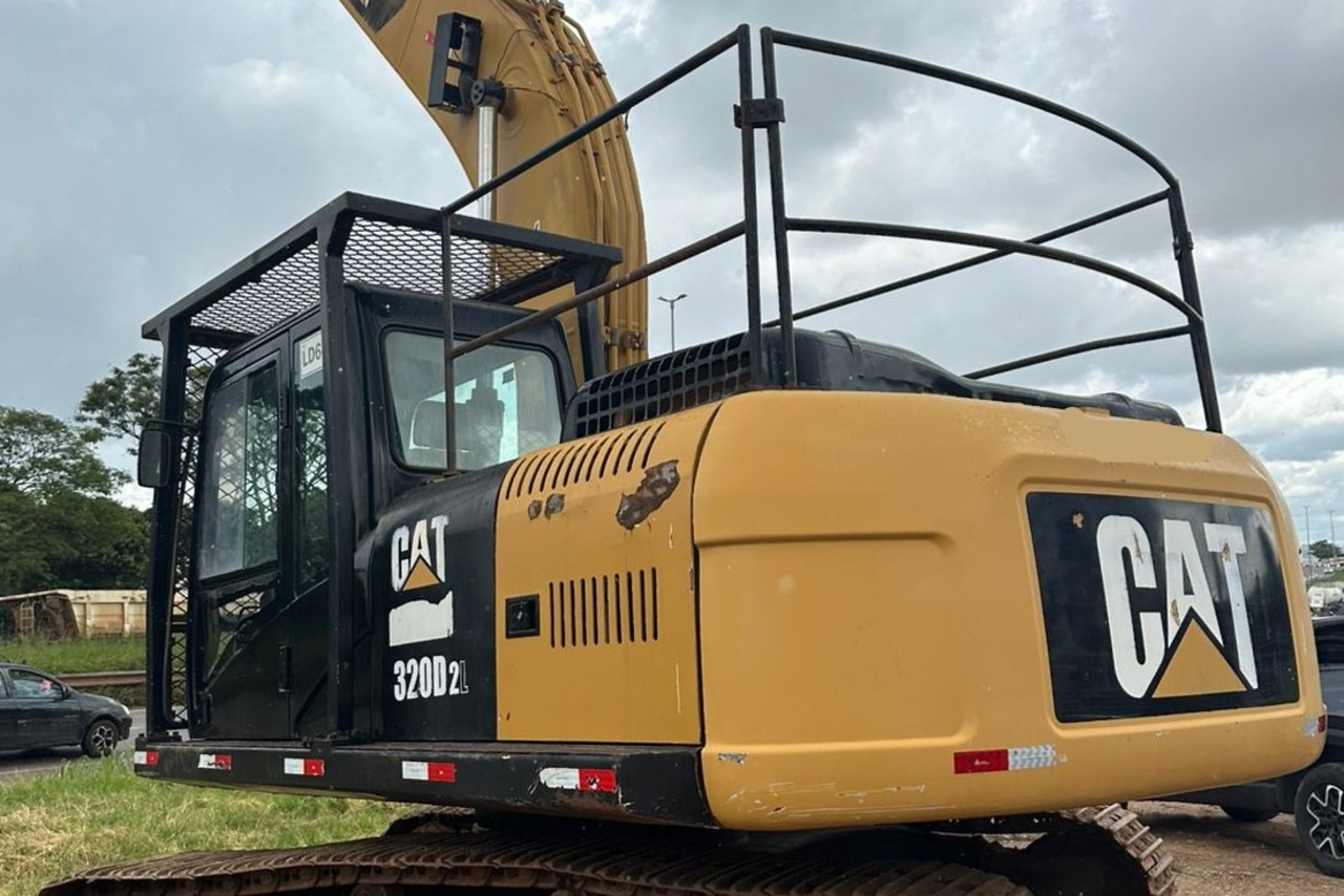 Caterpillar 320D2L - 14/14 7