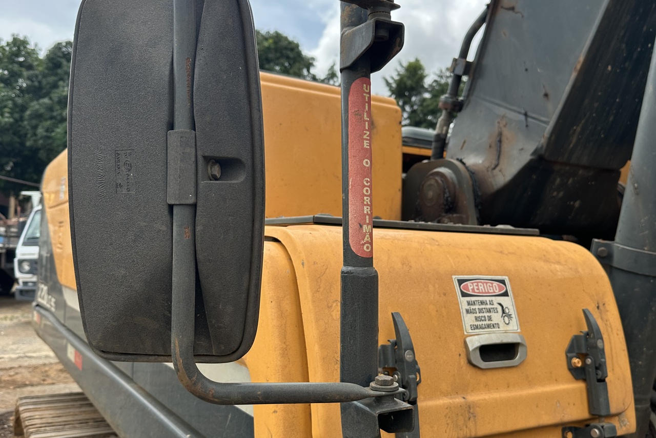 Hyundai R210LC-9 - 20/20 4