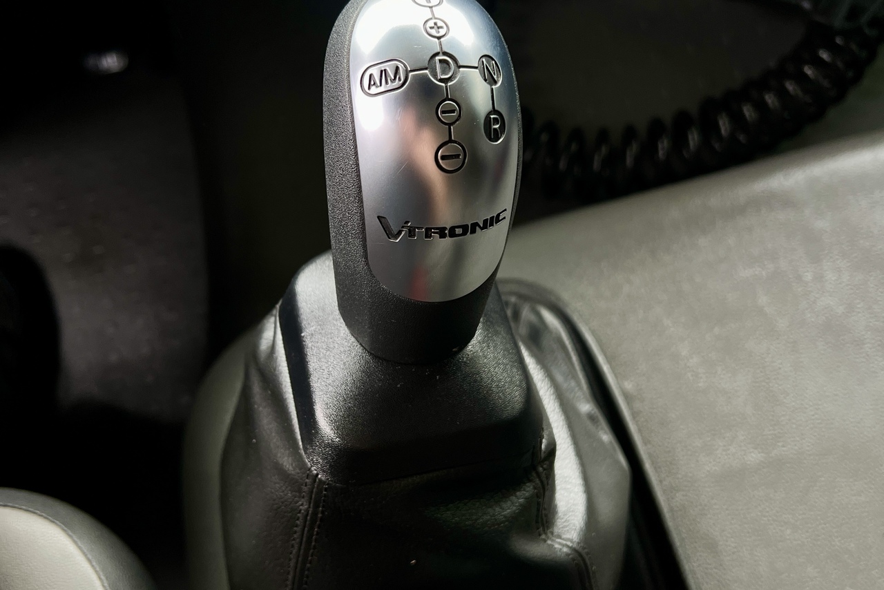 Volkswagen 30-330 Constellation 8x2 - 20/21 19