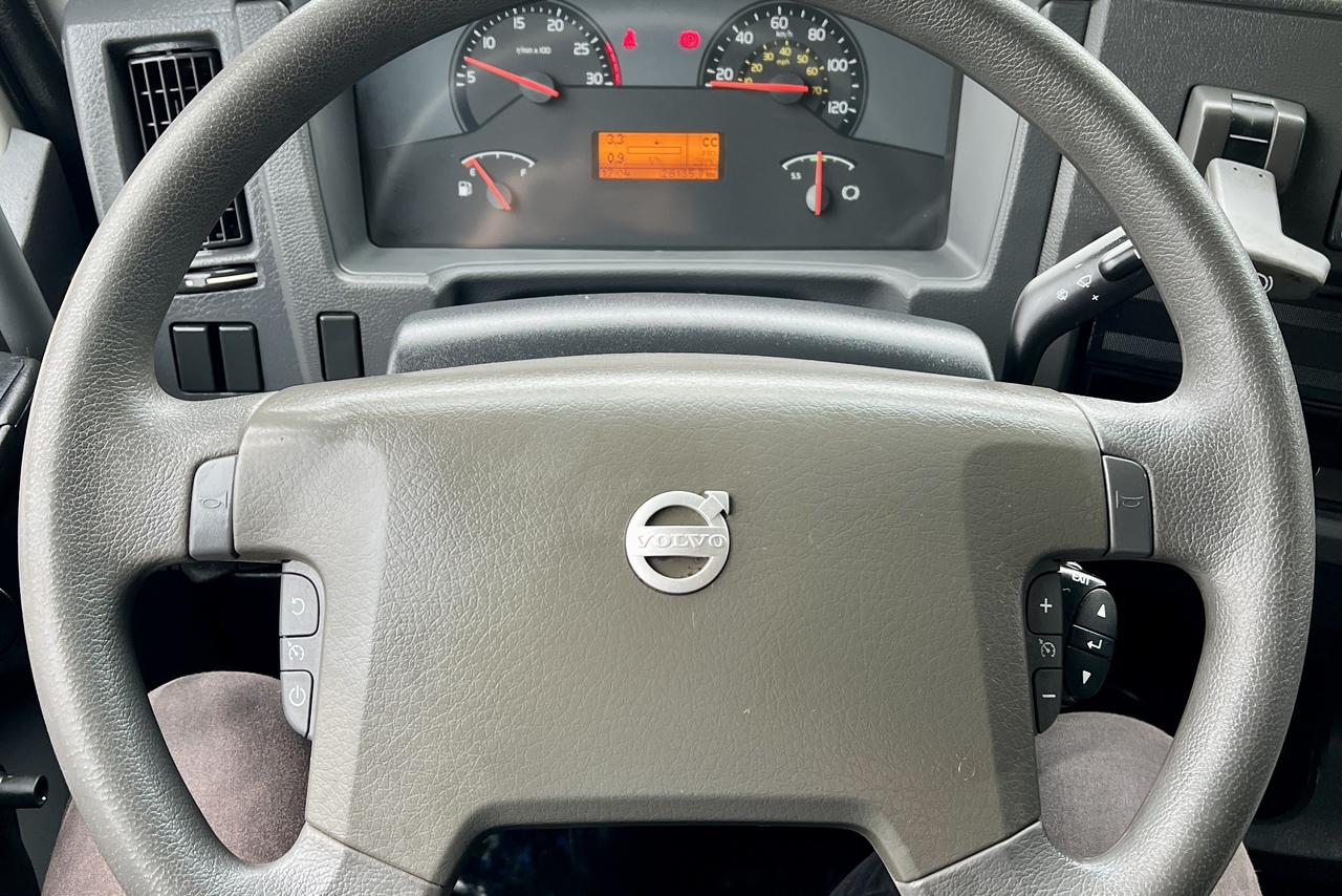 Volvo VM 270 - 22/22 14