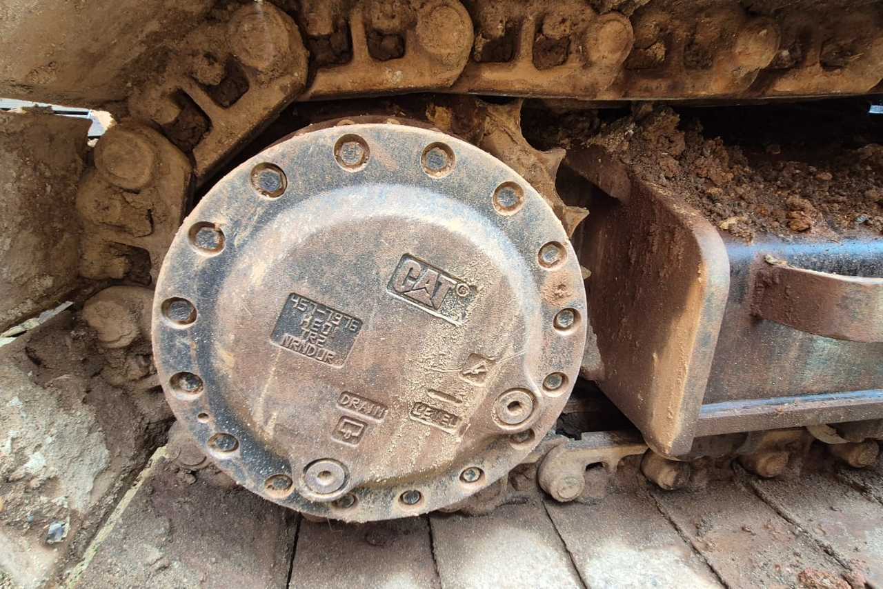 Caterpillar 320D2L - 14/14 22