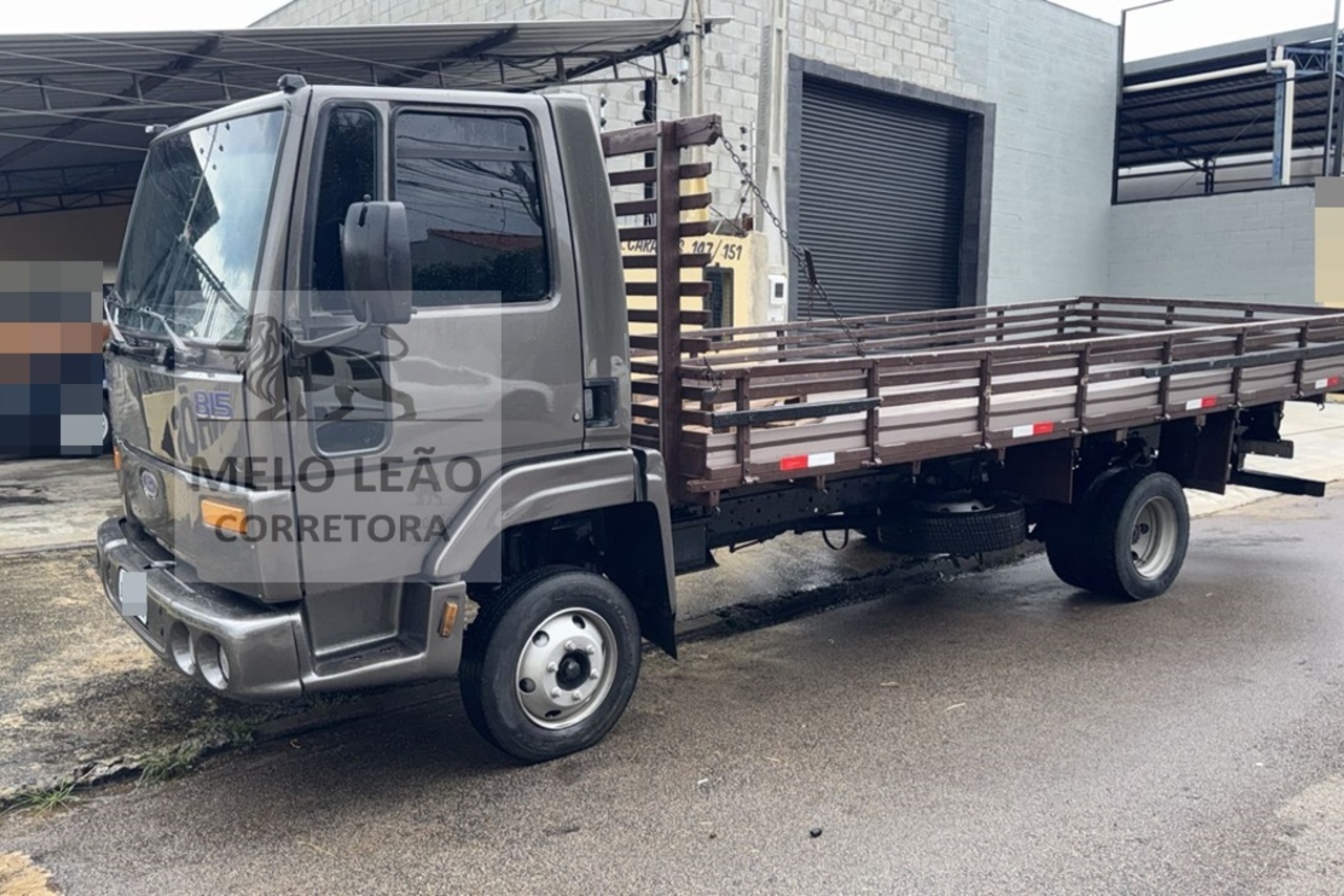 Ford Cargo815 - 01/01 5
