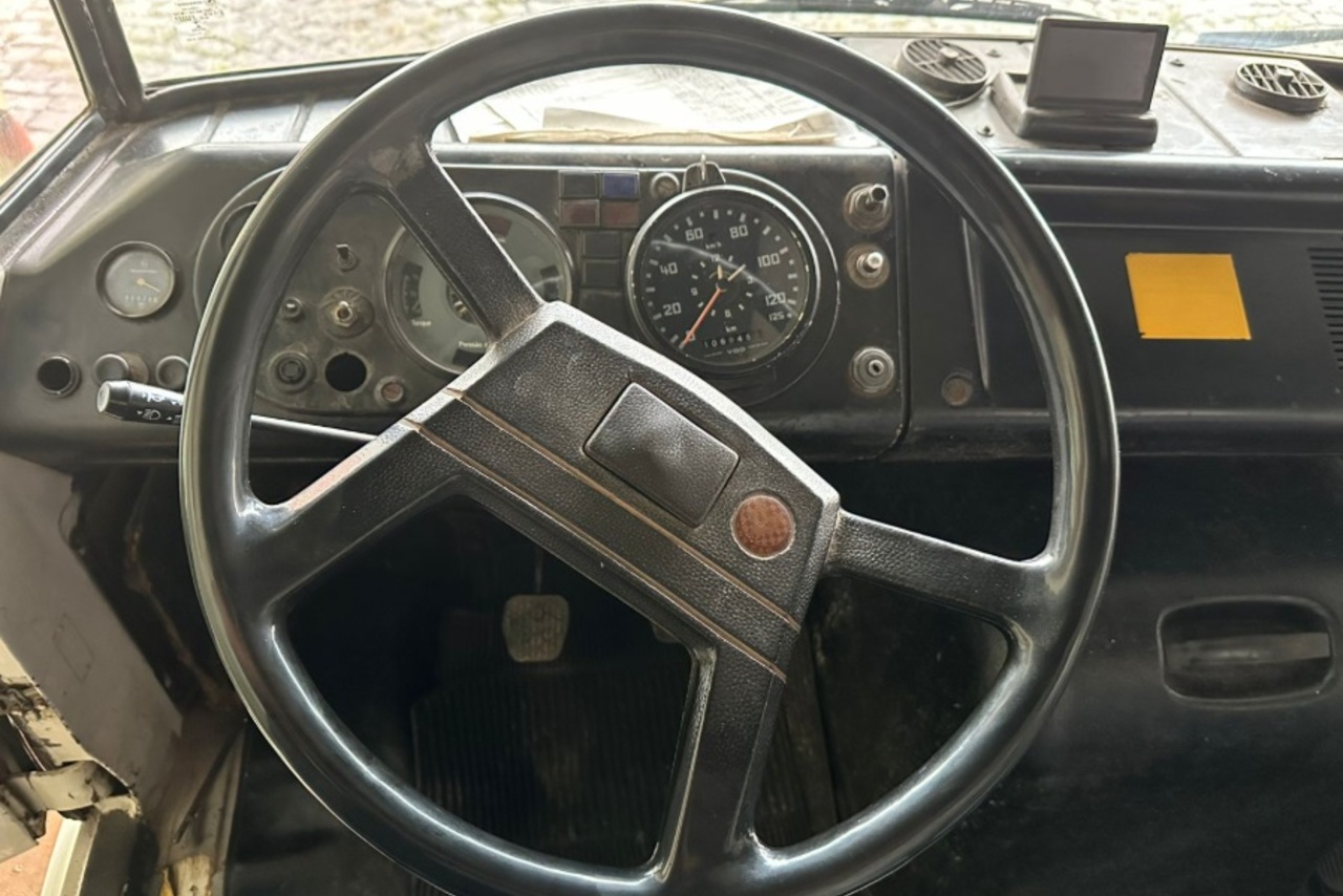 Mercedes Benz MB 608 - 84/84 12