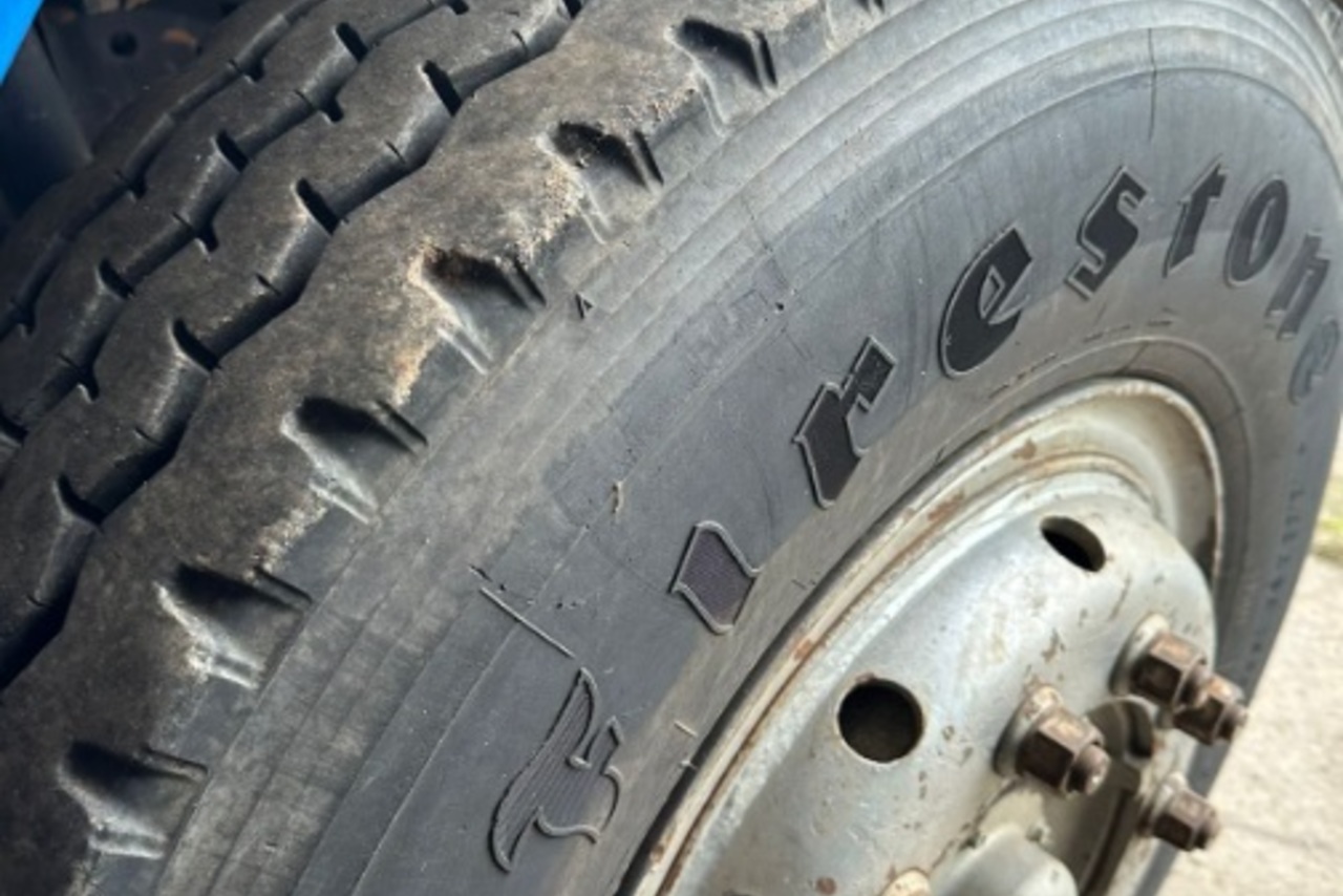 Ford F14000 - 99/99 3