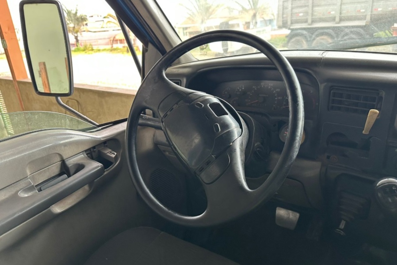 Ford F14000 - 99/99 9
