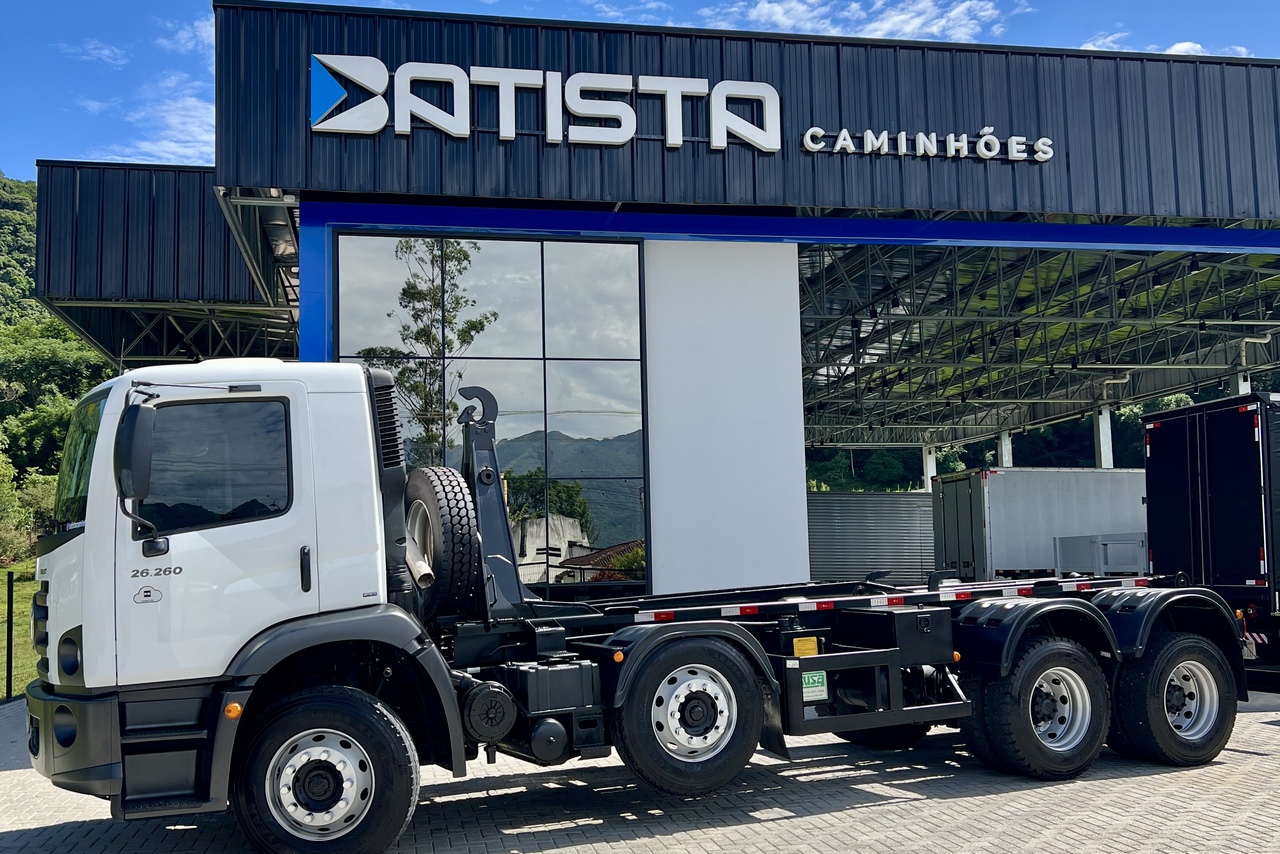 Volkswagen 26-260 8x4 4-Eixos - 22/23 16