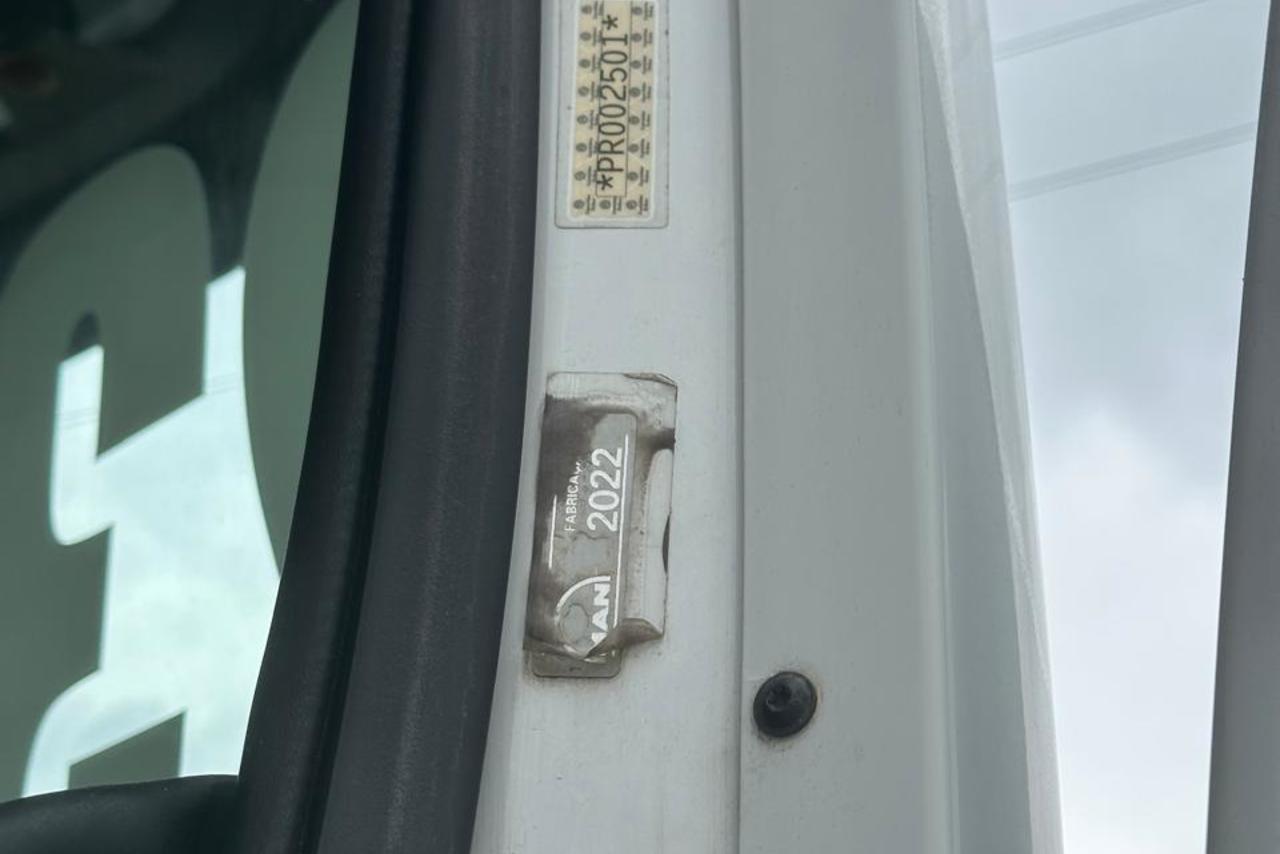 Volkswagen VW 25370 Constellation - 22/23 4